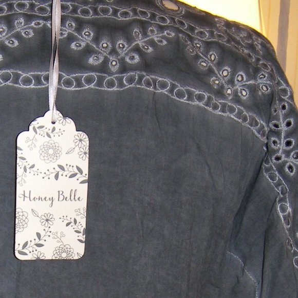 Honey Belle Fringe Eyelet Top NWT Steel Grey Small - Picture 13 of 16